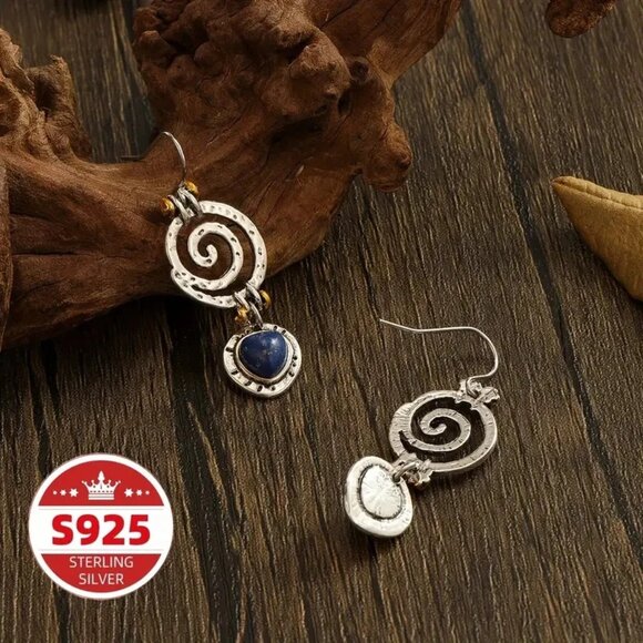 Retro Synthetic Lapis Lazuli Earrings – Hollow Spiral Hammer Hanging Design NWOT - Picture 4 of 6